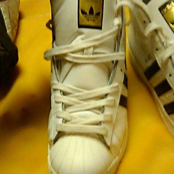 Sneakers - Picture 3 of 4